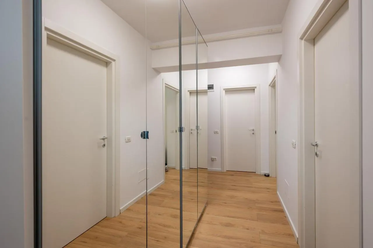 Plaza Residence Bucharest 1